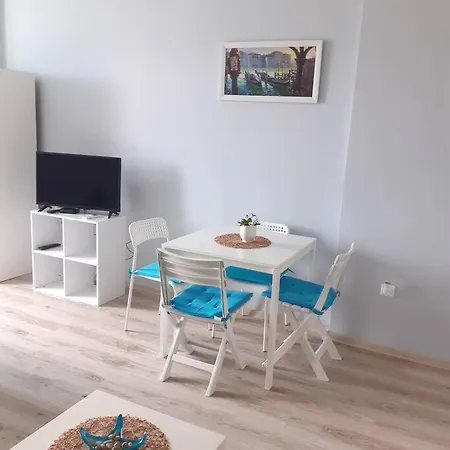 Maryne Studio с паркомясто *