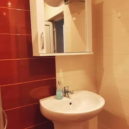 Maryne Studio с паркомясто Apartment